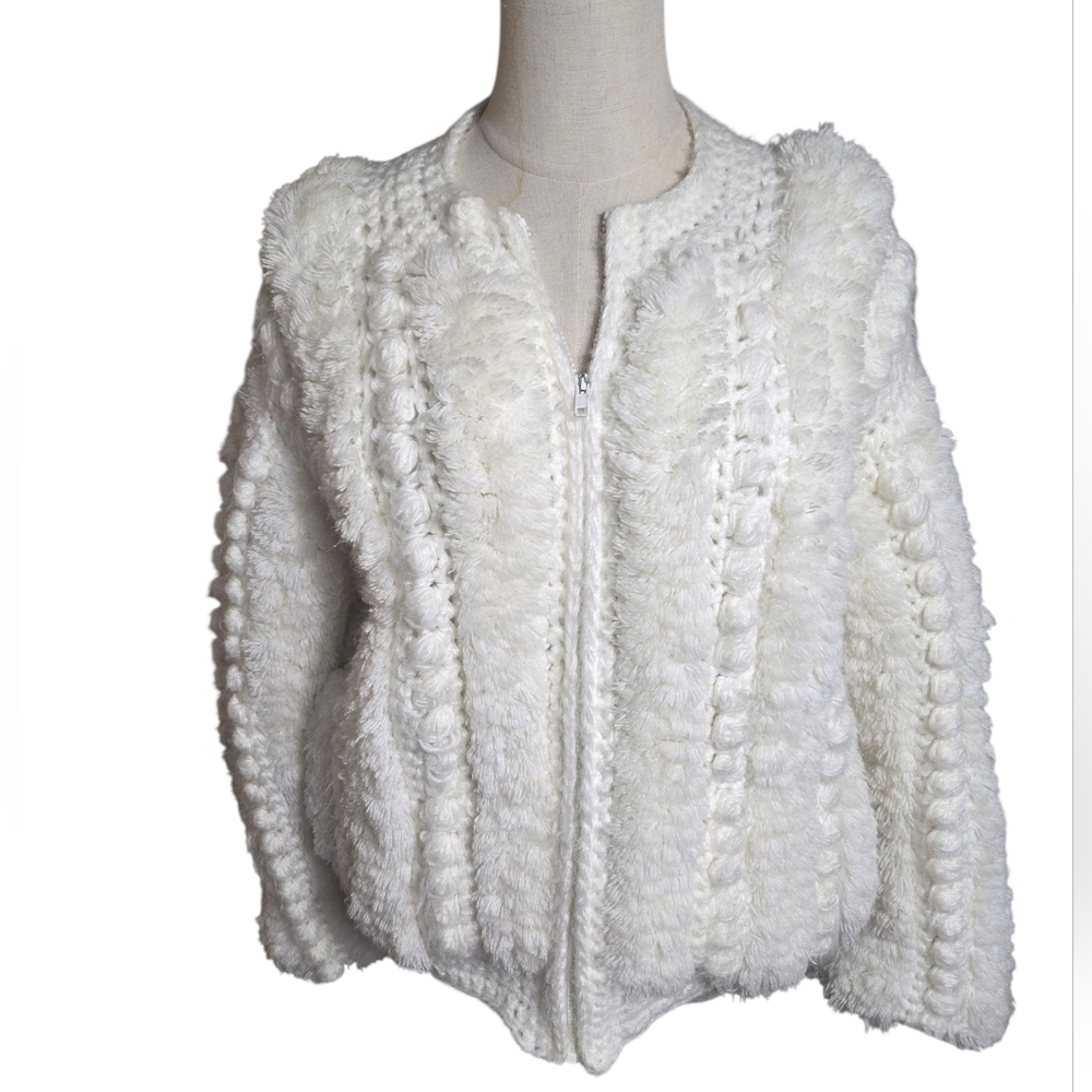Outerbound By HMS Vintage White Faux Fur And Crochet Zip Up Sweater Jacket